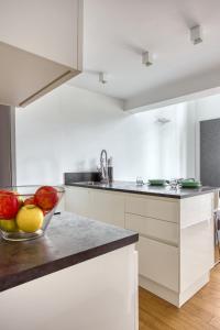 Just Urban Stays - Spacious and Bright Loft - Fondazione Prada