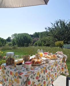 B&B / Chambres d'hotes Au Jardin des Deux Roches : photos des chambres