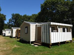 Campings Camping de Brouel : photos des chambres