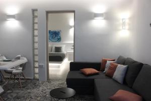 AB Green Living Santorini