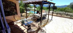 Maisons de vacances Au petit bonheur : Maison 5 Chambres