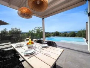 Filio by Vintage Travel - Nýmfai