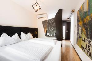 Double Room with Courtyard View room in Snooze Hotel