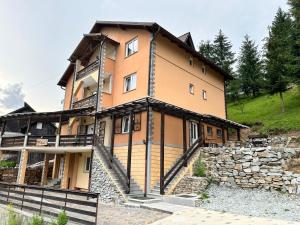 Pensiunea 3flori de Colț