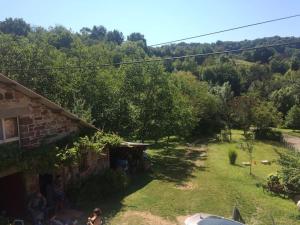 Chalets Des pierres rouges en exterieur, interieur tout bois : photos des chambres