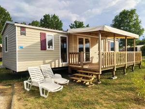 Campings Mobil home Climatise Spacieux 3 chambres 2 sdb : photos des chambres