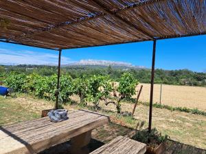 B&B / Chambres d'hotes Roulotte en bois : photos des chambres