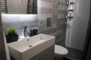 Loft style cozy studio in Athens center