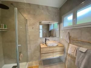 Villas Villa de charme a louer en Corse, piscine chauffee : photos des chambres