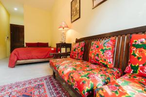 Nusmile home & travel 22 hang Non, Old town