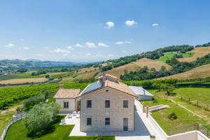 Villa Amore di Ada - Modern Design Villa - AirCo, Private Pool & Near The Beach