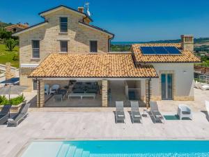 Villa Amore di Ada - Modern Design Villa - AirCo, Private Pool & Near The Beach