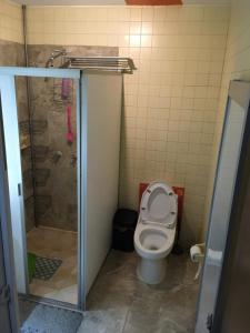 Private room with air conditioning in Downtown Office Parking