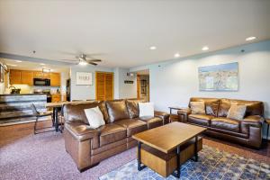 Beautiful 2 Bedroom Condo - Highridge B6