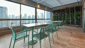 Rooftop #504 - Suíte em Boa Viagem por Carpediem