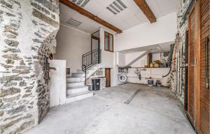 Maisons de vacances Beautiful Home In Peyriac-minervois With Wifi And 4 Bedrooms : photos des chambres