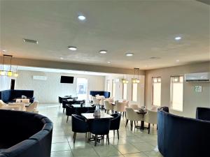 KAVIA MEOQUI HOTEL & SUITES