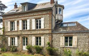Maisons de vacances Nice Home In tretat With Wifi And 4 Bedrooms : photos des chambres