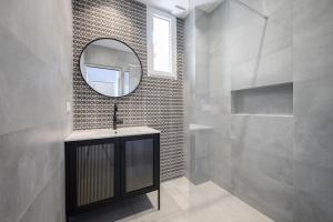 Proche Monaco, vue mer, accès plage et jardin privatif