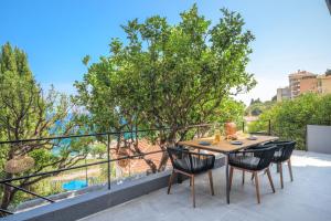 Appartements Proche Monaco, vue mer, acces plage et jardin privatif : photos des chambres