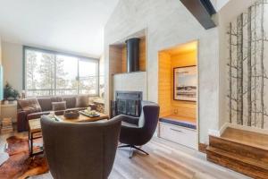 Renovated Condo In West Keystone With Balcony, Hot Tub, Pool & Free Shuttle To Slopes!