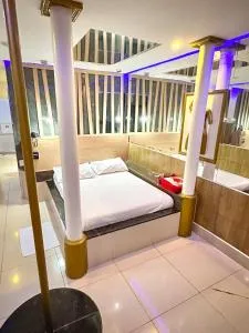 Shopping Motel - Santa Maria do Pará