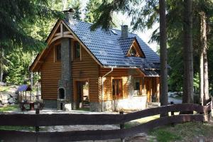 Domek Letniskowy Leśna Chata - Maisons de vacances, Szklarska Poręba