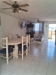 Casa Laguna
