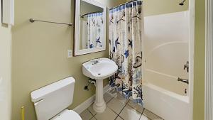 Tranquil Hideaway 4 Bdrm Condo in Avian Forest