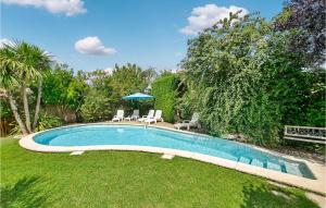 Maisons de vacances Stunning Home In Pernes-les-fontaines With Outdoor Swimming Pool, Wifi And 4 Bedrooms : photos des chambres