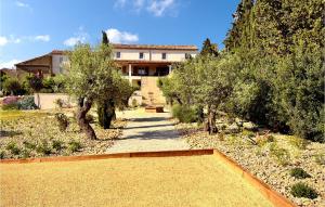 Maisons de vacances Stunning Home In St,jean-de-minervois With Outdoor Swimming Pool And 7 Bedrooms : photos des chambres