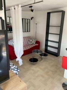 Appartements Studio jardinet Couloumines : photos des chambres