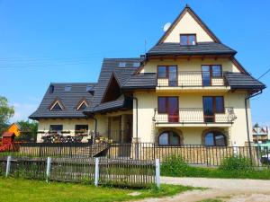 Пансіонат Pod Wierchem Бялка-Татшанська Польща