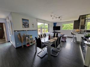 Maisons de vacances Le paradis des enfants et sa maison en bois : photos des chambres