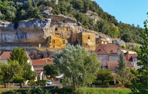 Maisons de vacances Beautiful Home In Blis Et Born With Outdoor Swimming Pool, Internet And 4 Bedrooms : photos des chambres