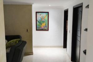 bonito y bien ubicado apto.