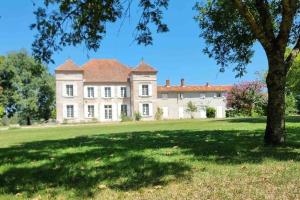 Villas Chateau d'Issandou. : photos des chambres