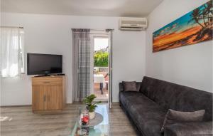 Amazing Apartment In Marinici With Wifi And 2 Bedrooms