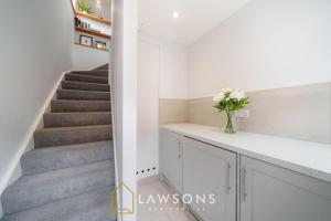 Windsor 1BR Gem with Free Parking