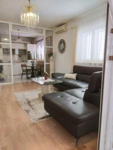 Apartmani Laštro 