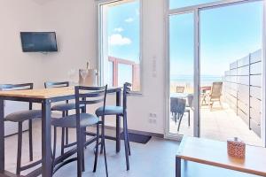 Appartements Appartement Confort sur la plage pour 3 personnes : photos des chambres