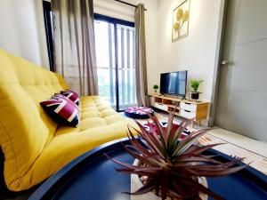 Comfy 6 Guest 2 Rooms VIM3 ISP School, Desa Parkcity, One Utama, Bandar Menjalara, Kepong, Sri Damansara, Mutiara Damansara, Damansara Perdana, Kota Damansara, Kuala Lumpur