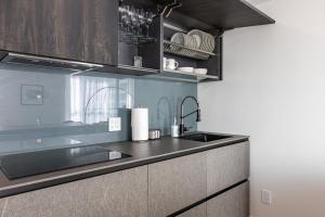 Amazing Location - 2BDRM2BATH - right on Robson