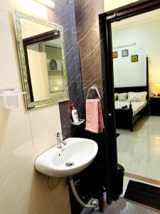 *Serene* A Luxurious Stay