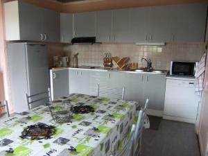 Maisons de vacances La Chaussee Des Ponts : photos des chambres