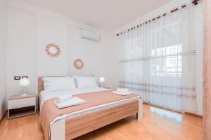 Grand View Apartment