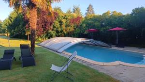 B&B / Chambres d'hotes SAS Relais de la tour : photos des chambres