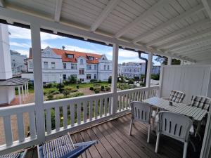 Strandvillen Binz - Ferienwohnung mit 2 Schlafzimmern und Balkon AH-720