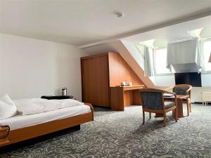 Triple Room room in ALFA Hotel - Superior