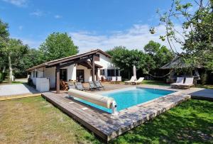 Villas Villa 12 personnes Avec piscine et velos Proche ocean : photos des chambres